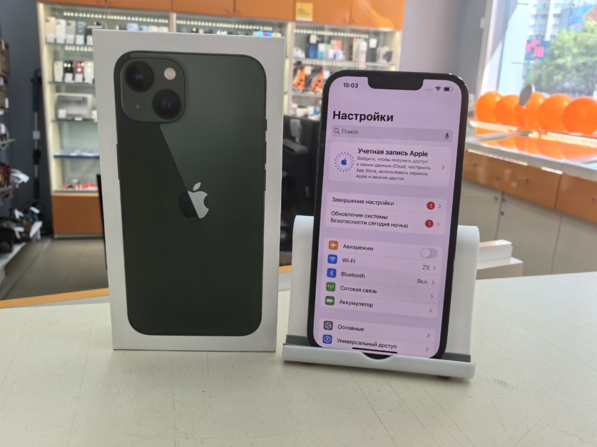 Смартфон Apple iPhone 13 128Gb