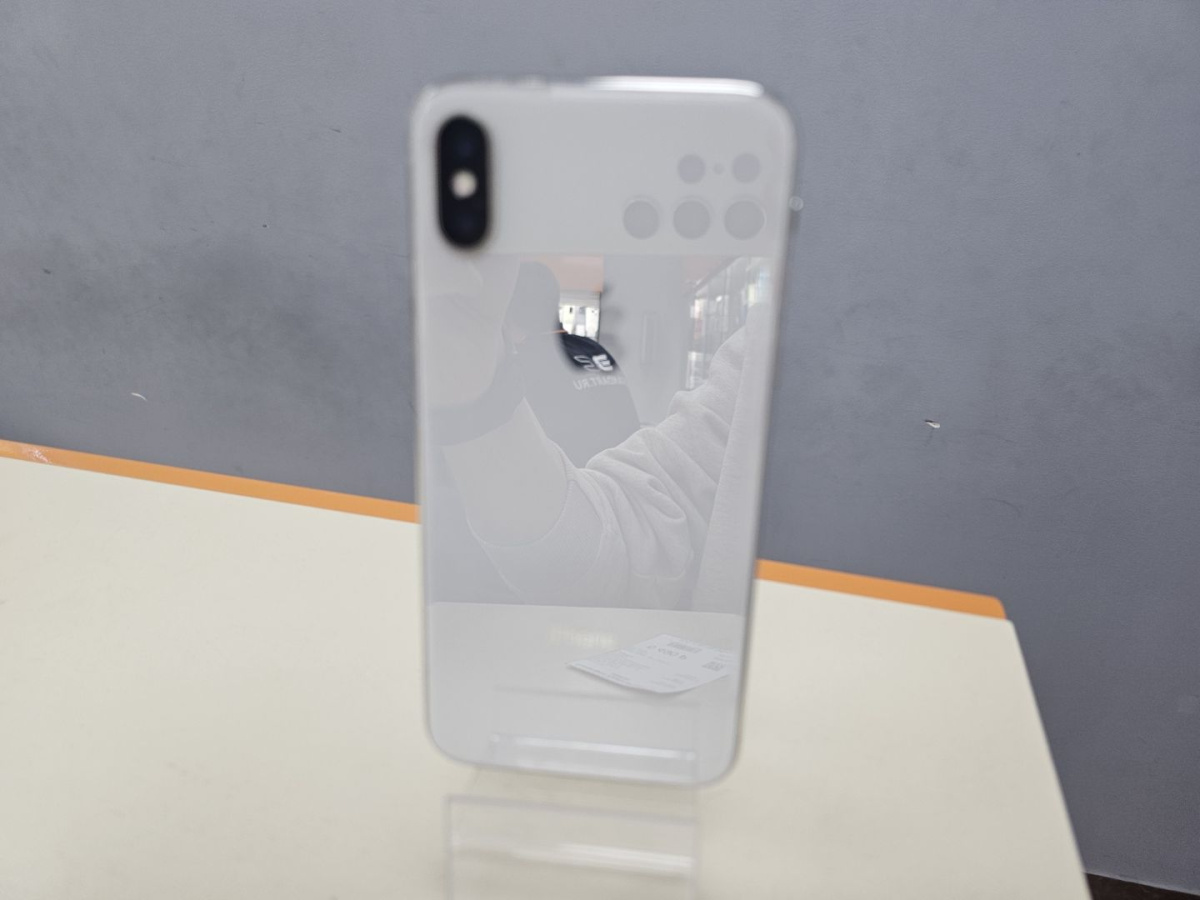 Смартфон Apple iPhone X 256Gb