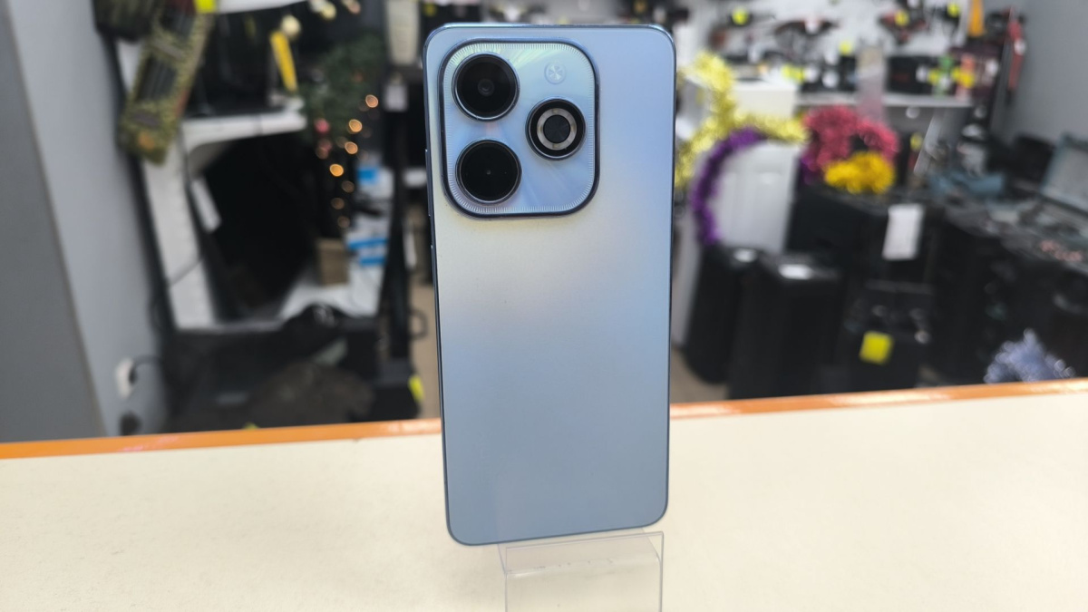 Смартфон Infinix HOT 40i 4/128