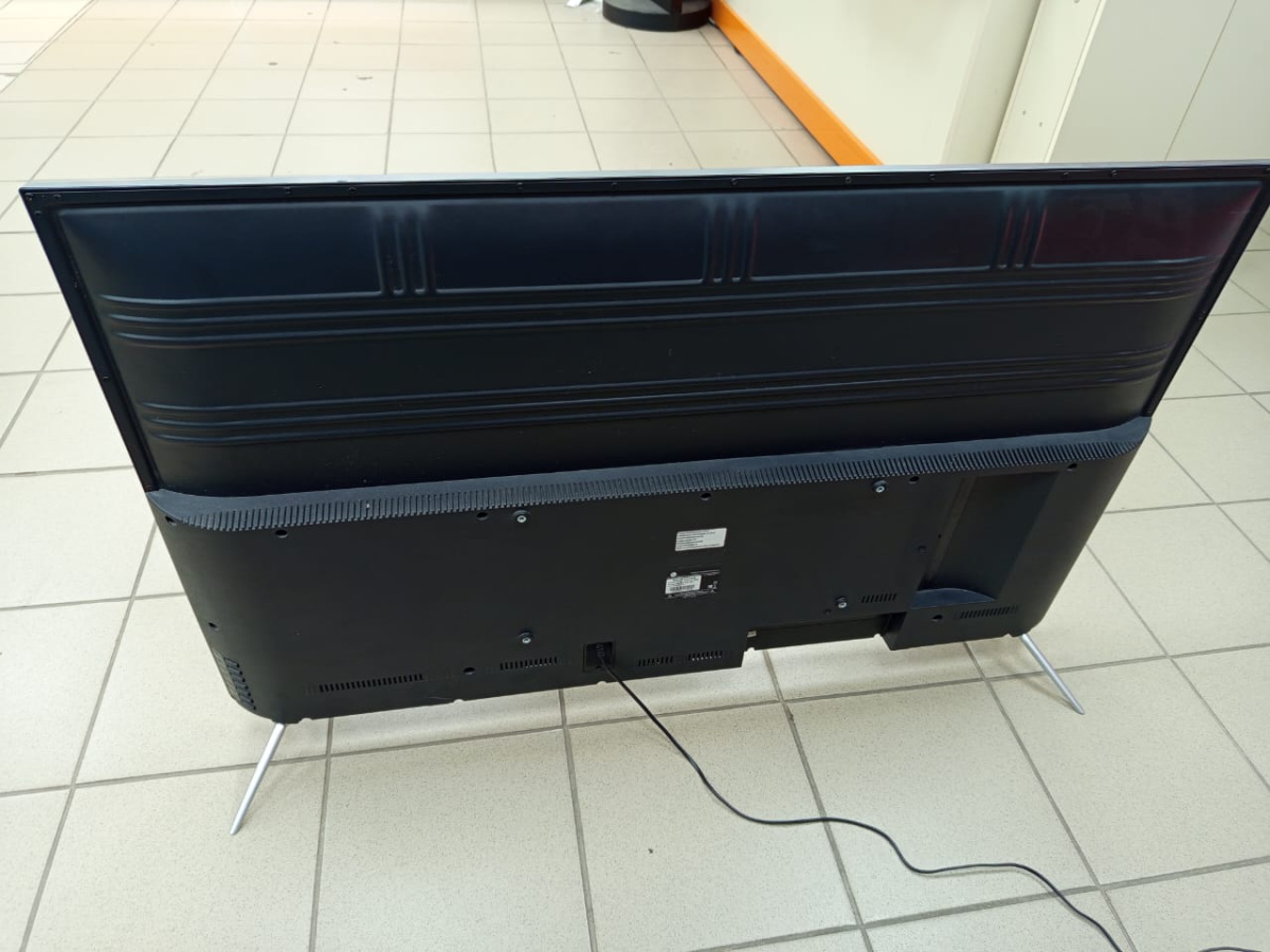 LED Телевизор HI 50US131XS