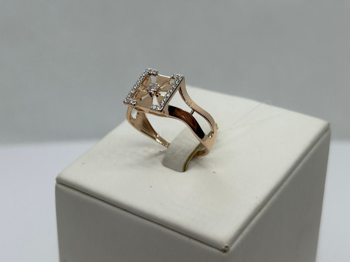 КОЛЬЦО С КАМНЯМИ (Au 585)