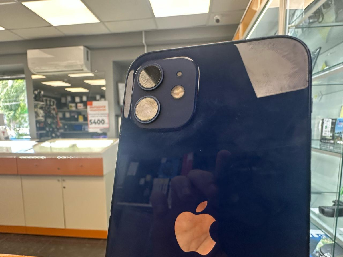 Смартфон Apple iPhone 12 128Gb