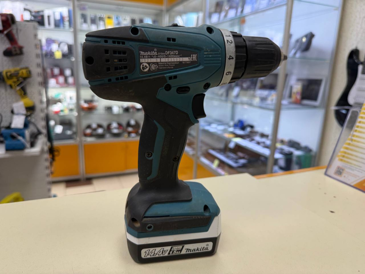 Шуруповерт Makita DF347D
