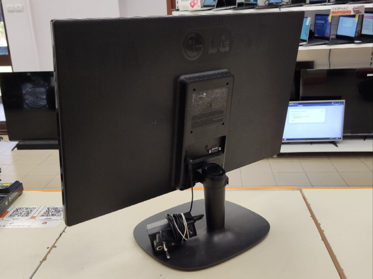 Монитор LG 22M35A