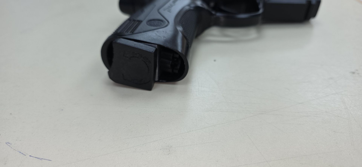 Пистолет пневматический Umarex Beretta Px4 Storm