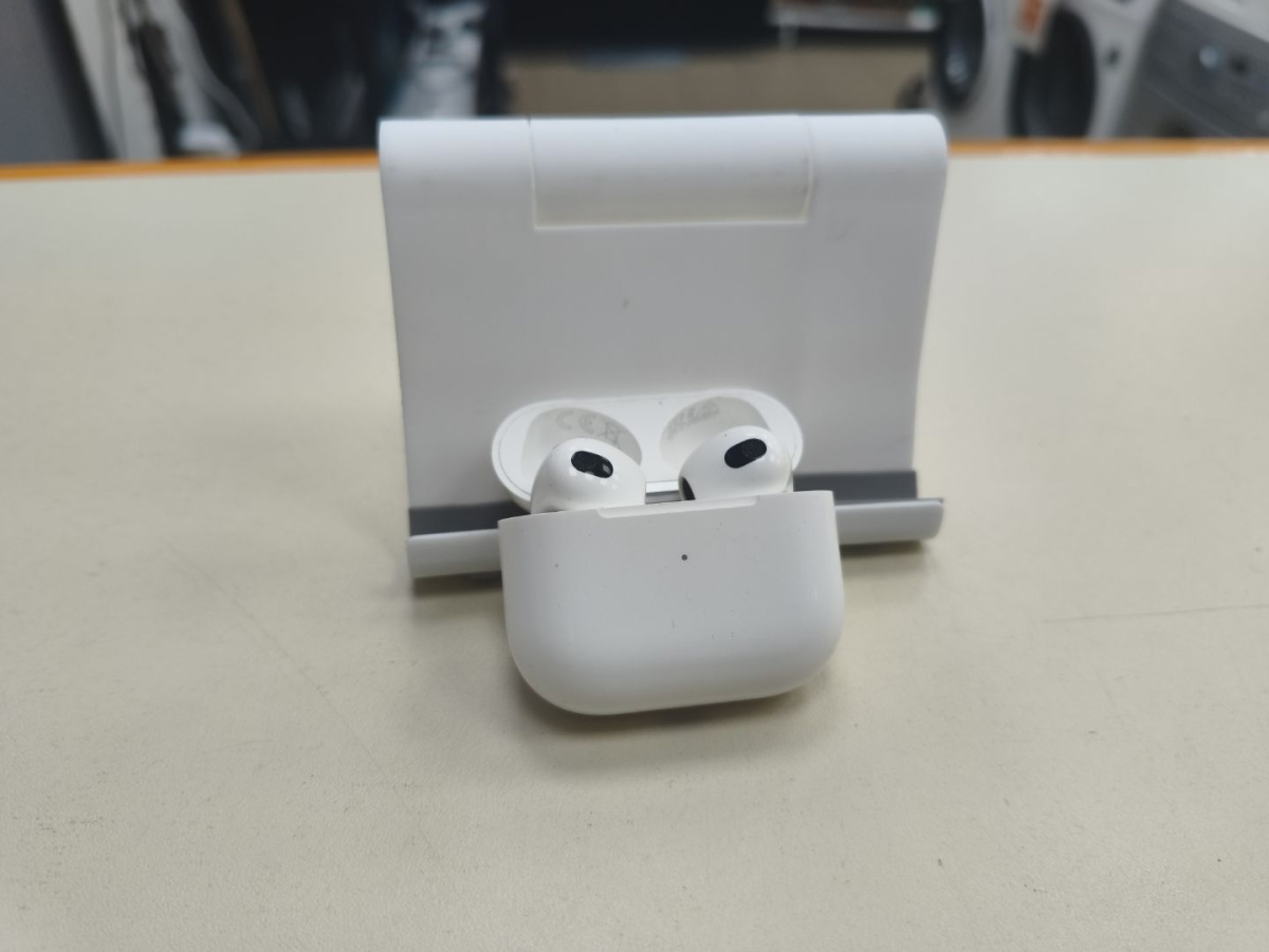 Наушники беспроводные Apple AirPods 3 Lightning