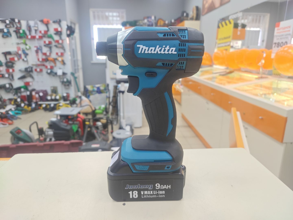 Гайковерт Makita DTD152