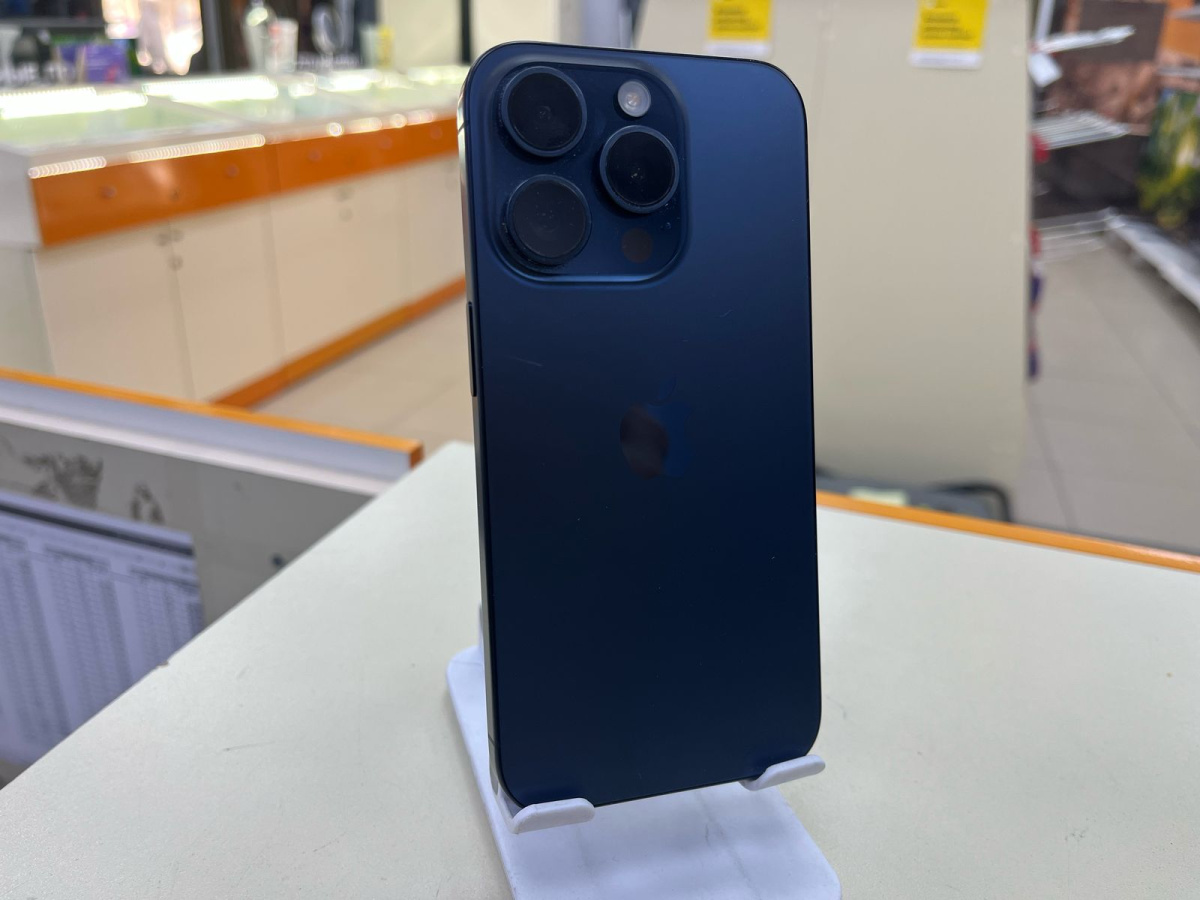 Смартфон Apple Iphone 15 Pro 256Gb