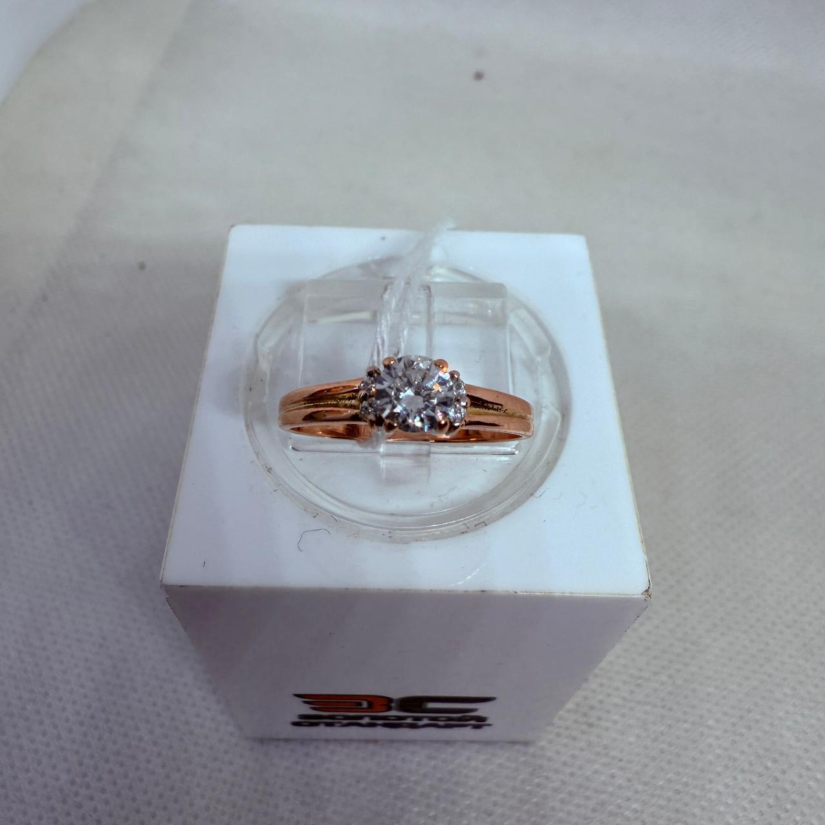 КОЛКМИ585 КОЛЬЦО С КАМНЯМИ (Au 585)