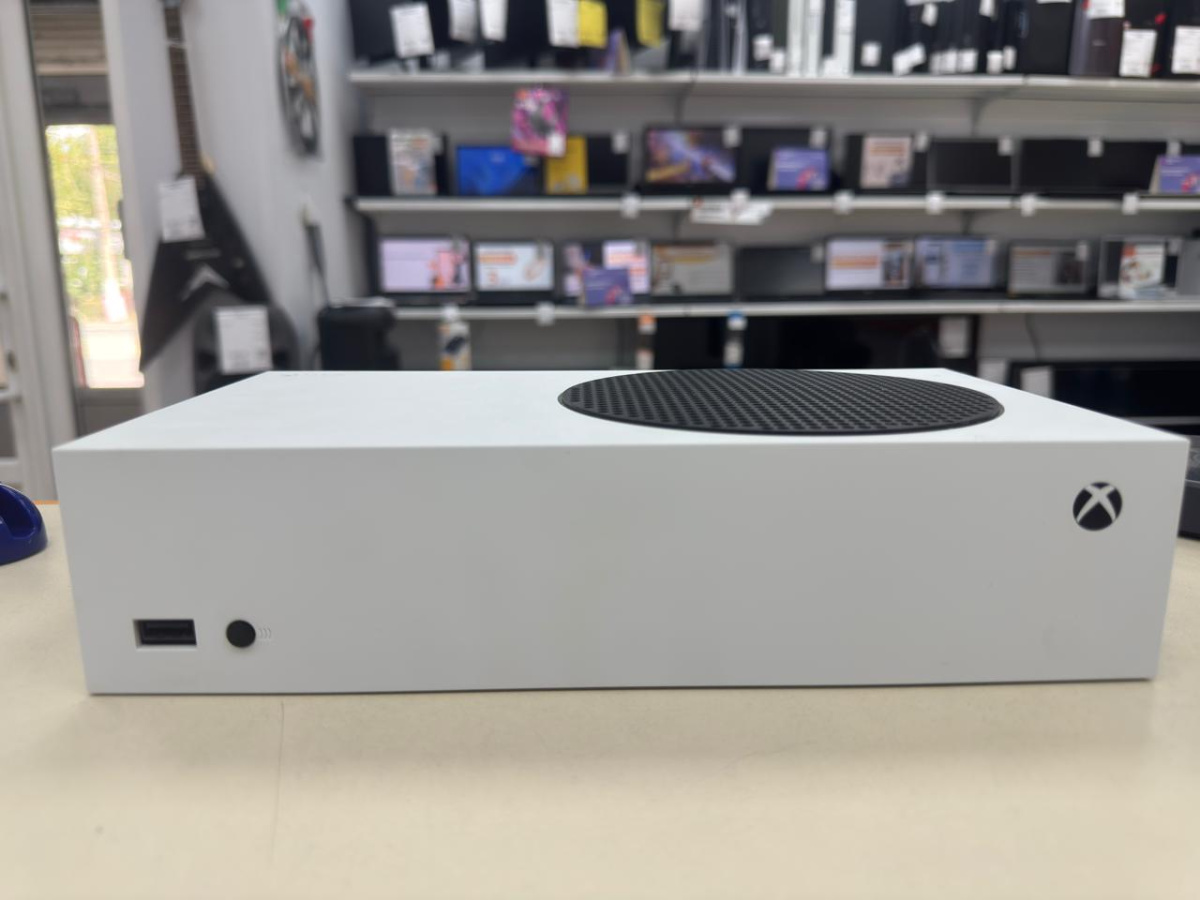 Игровая приставка Xbox Series S 512Gb SSD Игровая приставка Xbox Series S 512Gb SSD