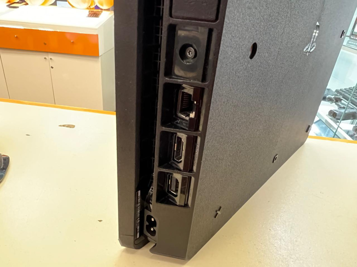 Игровая приставка PlayStation 4 Slim 500GB