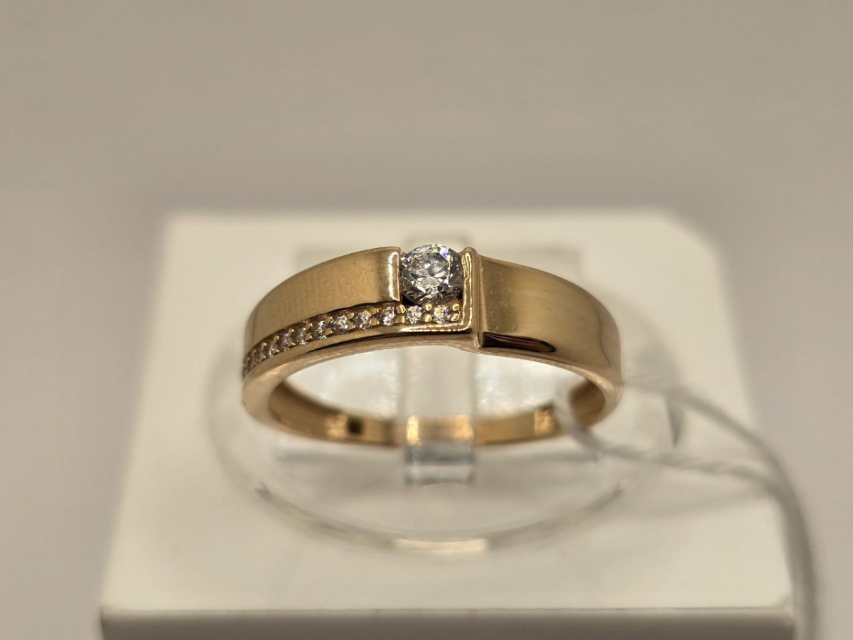 КОЛЬЦО С КАМНЯМИ (Au 585)