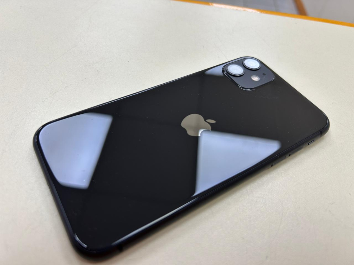 Смартфон Apple iPhone 11 128Gb