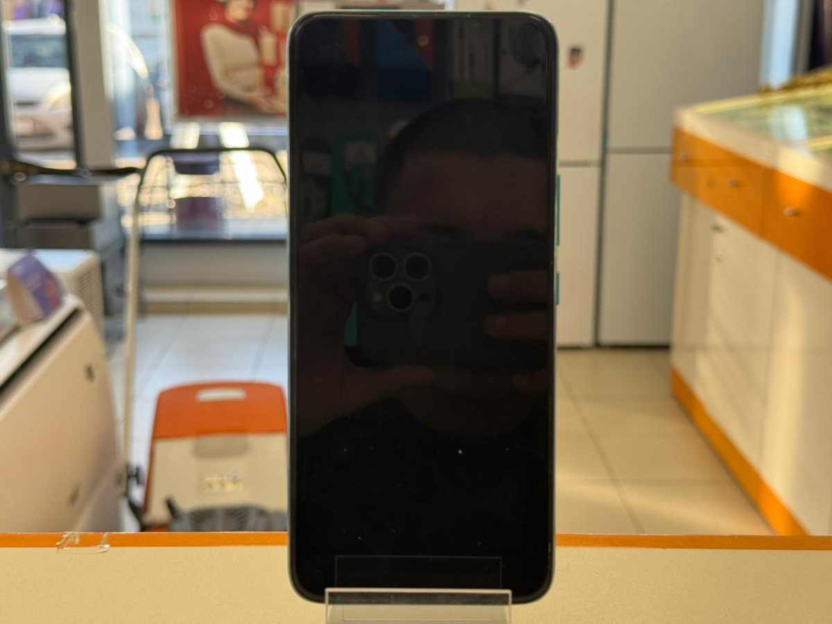 Смартфон Infinix HOT 12 PLAY 4/64