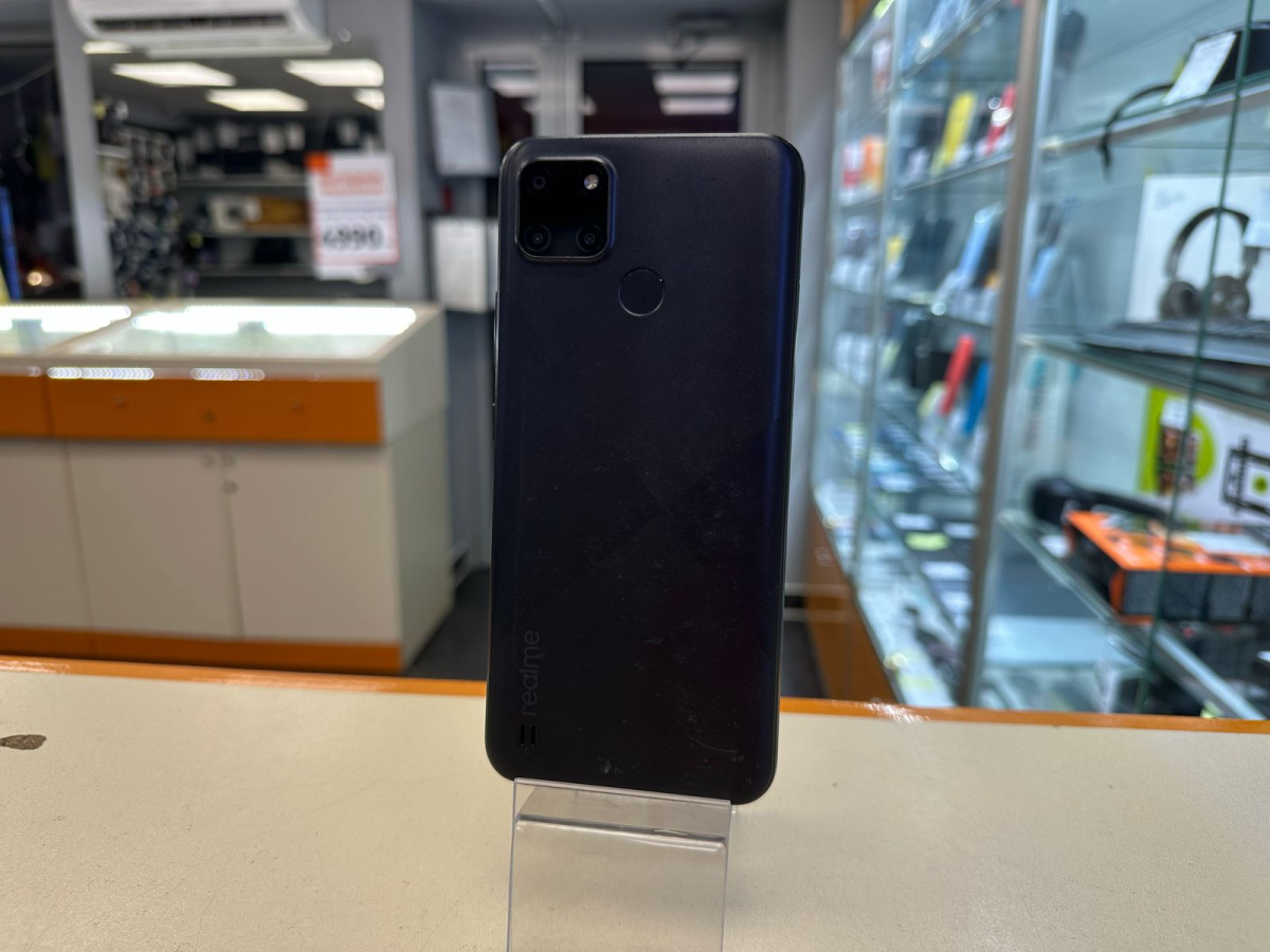 Смартфон Realme C21 4/64