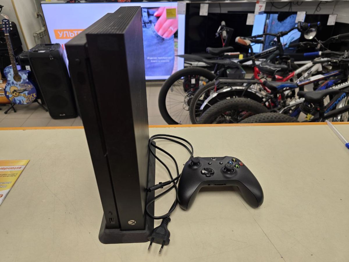 Игровая приставка Xbox One X 1Tb