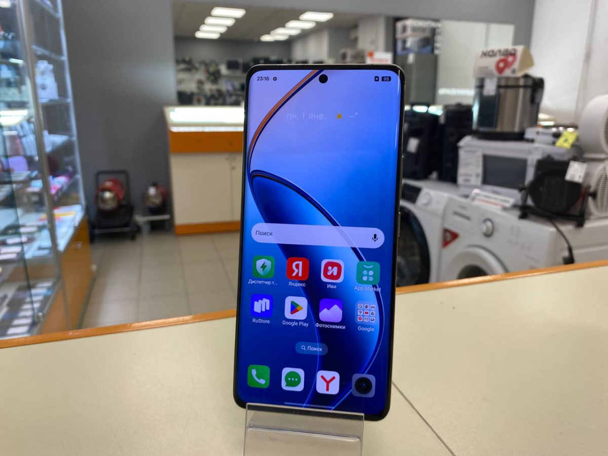 Смартфон Realme 12 Pro+ 12/512