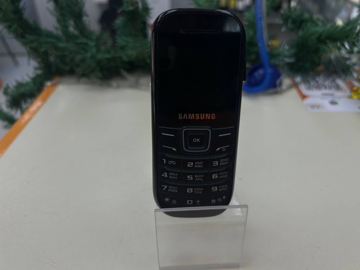 Смартфон Samsung GT-I9003