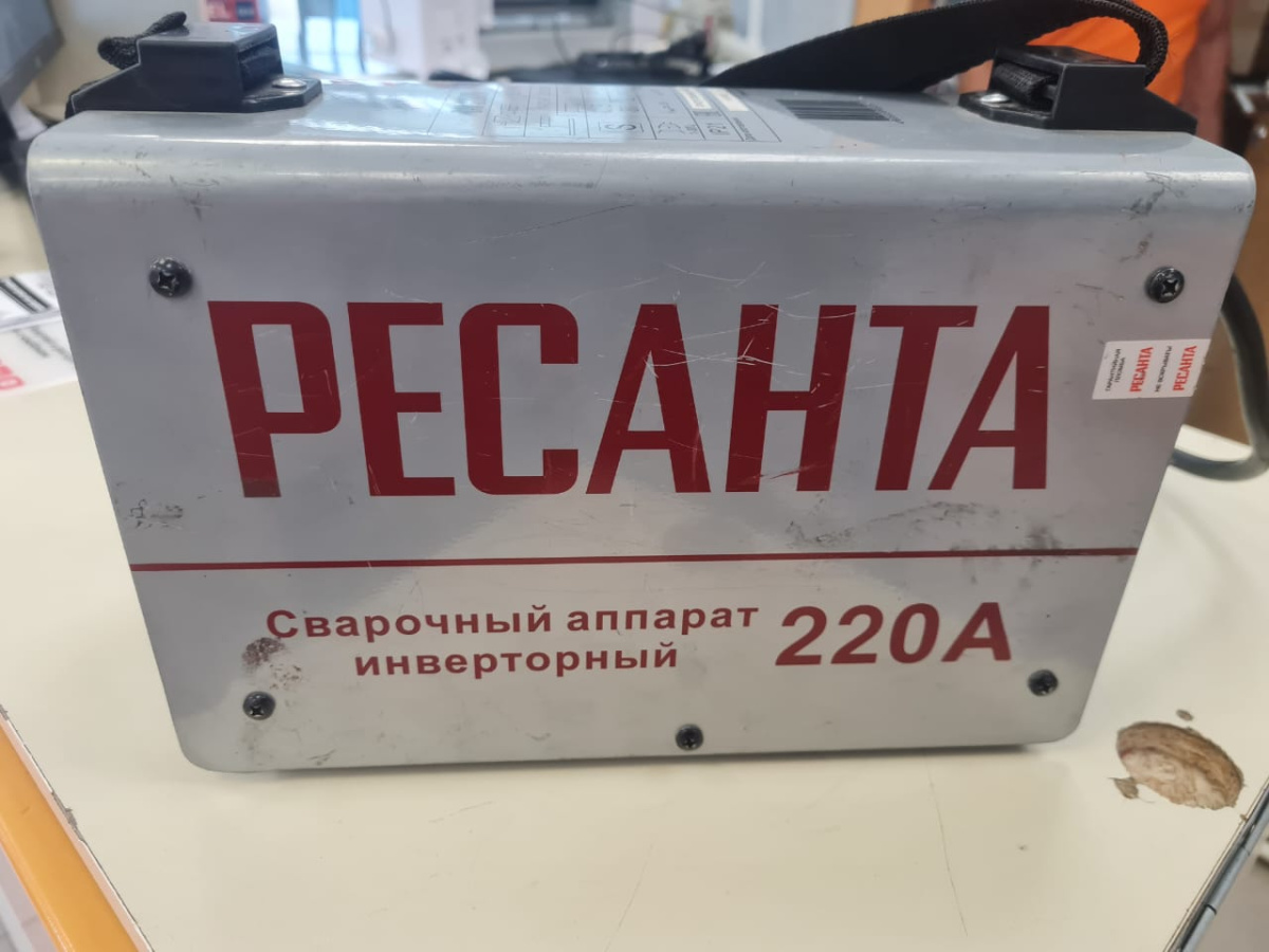Сварочный аппарат Ресанта САИ-220ПРО;