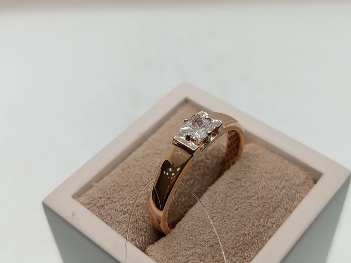 КОЛЬЦО С КАМНЕМ (Au 585)