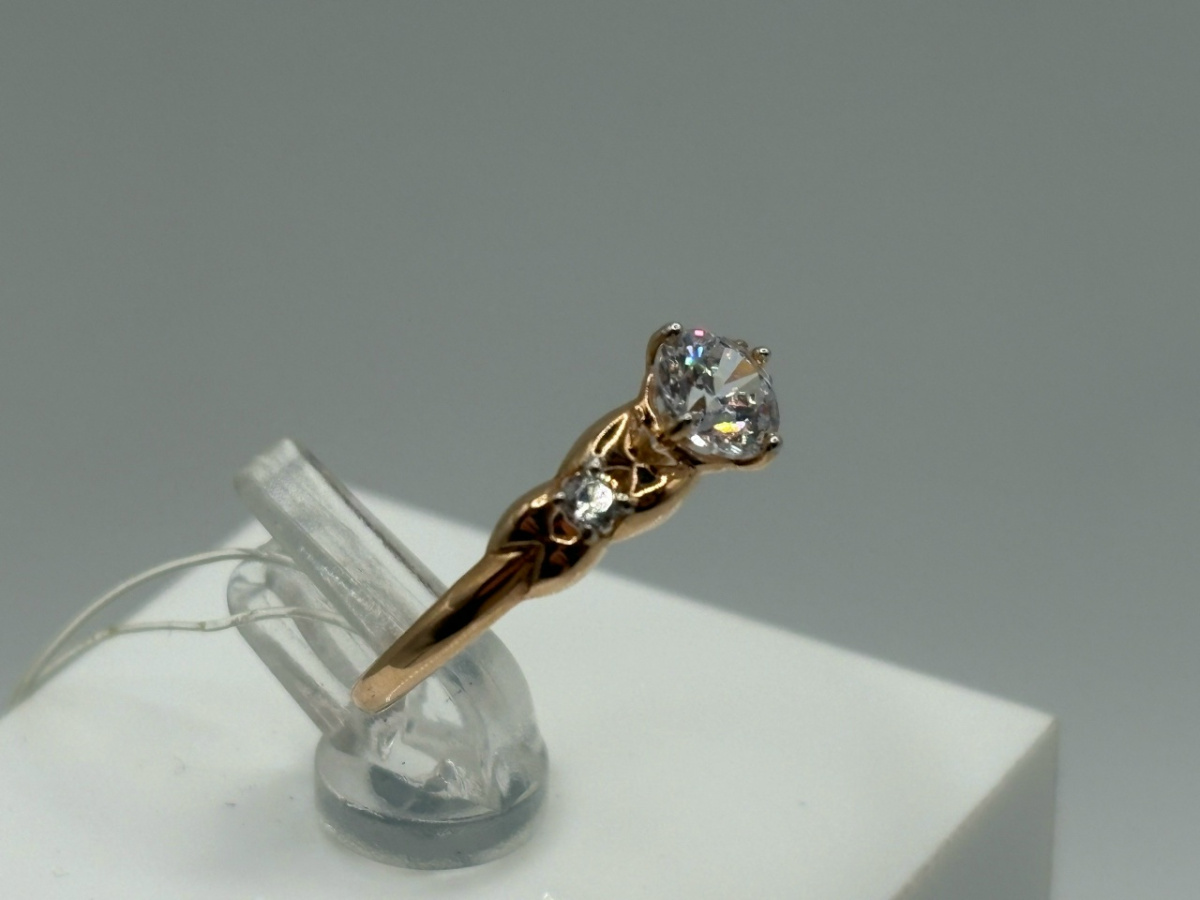 КОЛЬЦО С КАМНЯМИ (Au 585)