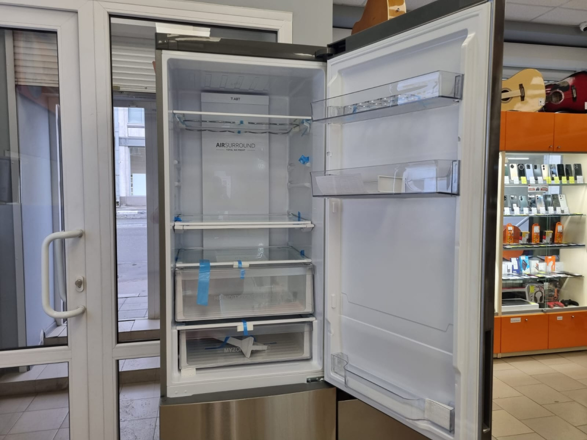 Холодильник Haier C4F640CXU1