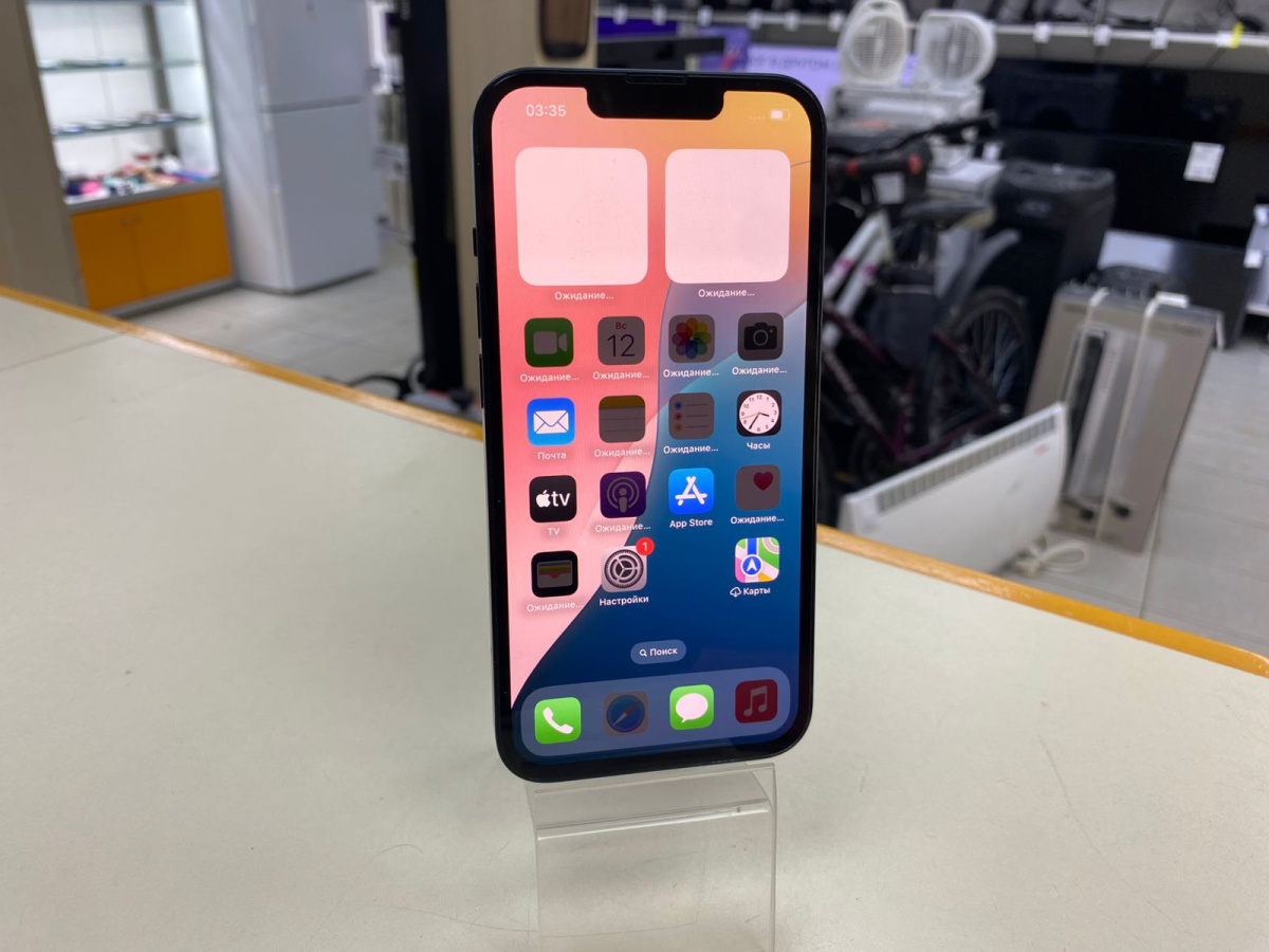 Смартфон Apple iPhone 13 128Gb