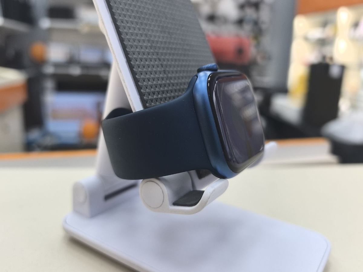 Смарт-часы Apple Watch Series 7 45mm