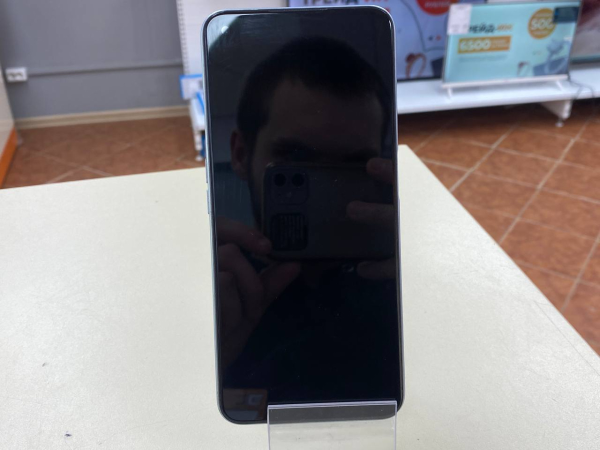 Смартфон Realme Q2 5G 6/128