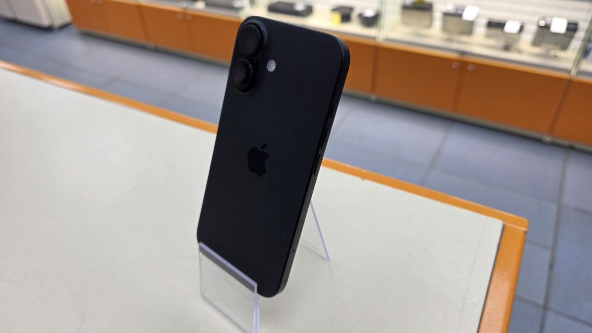 Смартфон Apple Iphone 16 128Gb