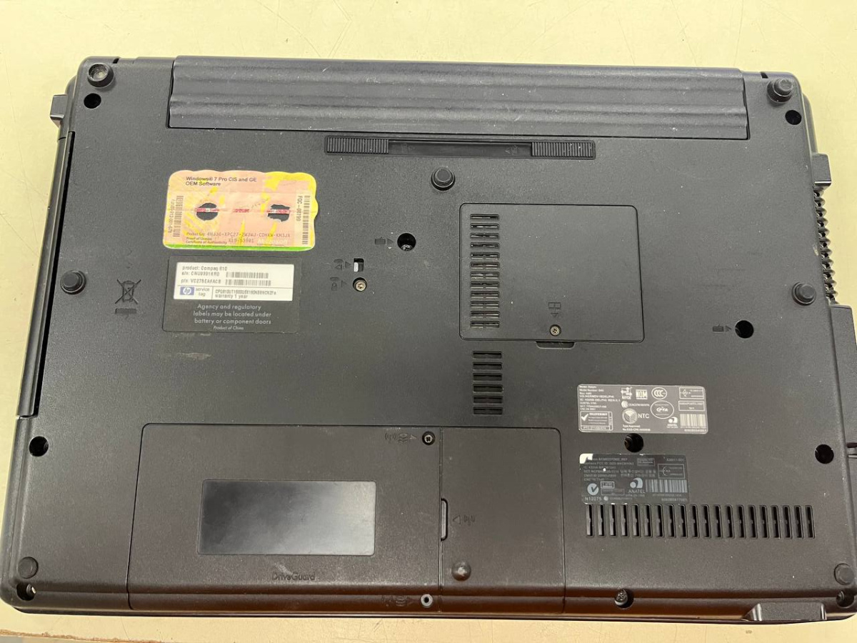 Ноутбук Compaq; E1-1500, Radeon Graphics, 2 Гб, Нет, 250 Гб