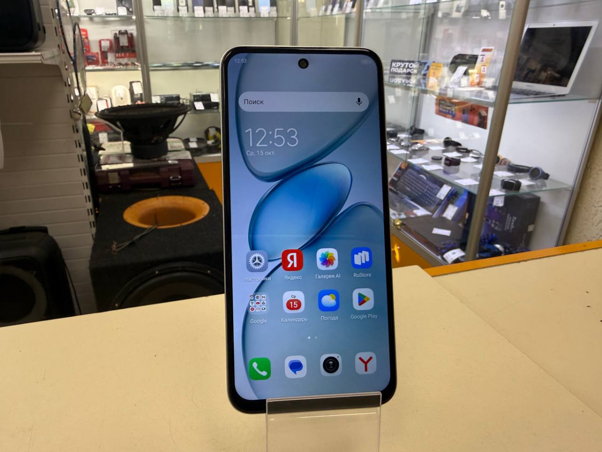 Смартфон Tecno Spark Go1 3/64