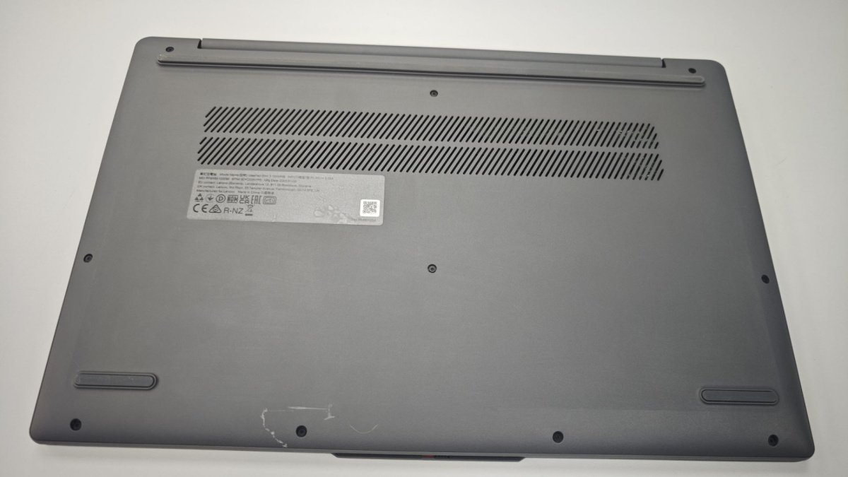 Ноутбук Lenovo IDEAPAD Slim 3; Ryzen 5 7520U, Radeon 610M, 16 Гб, 512 GB, Нет