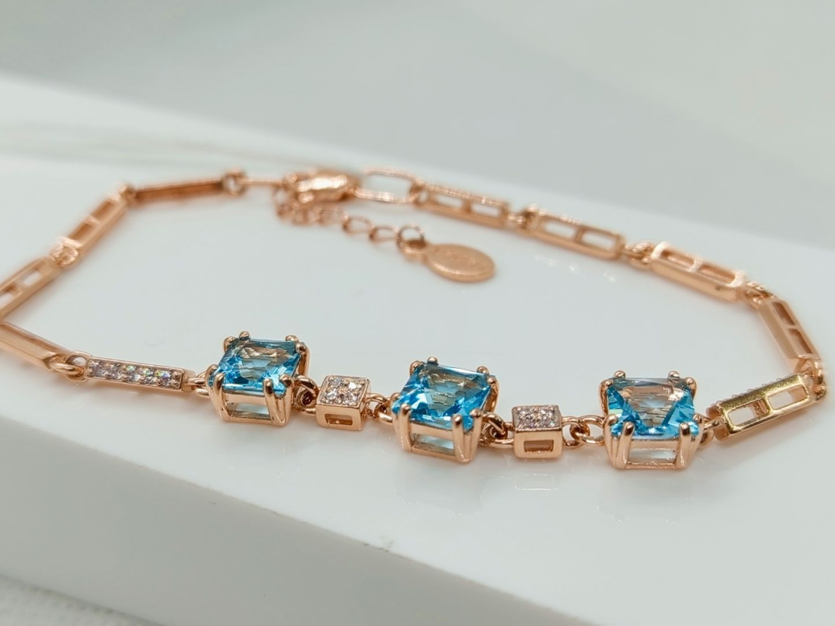 Б585 БРАСЛЕТ С КАМНЯМИ (Au 585)