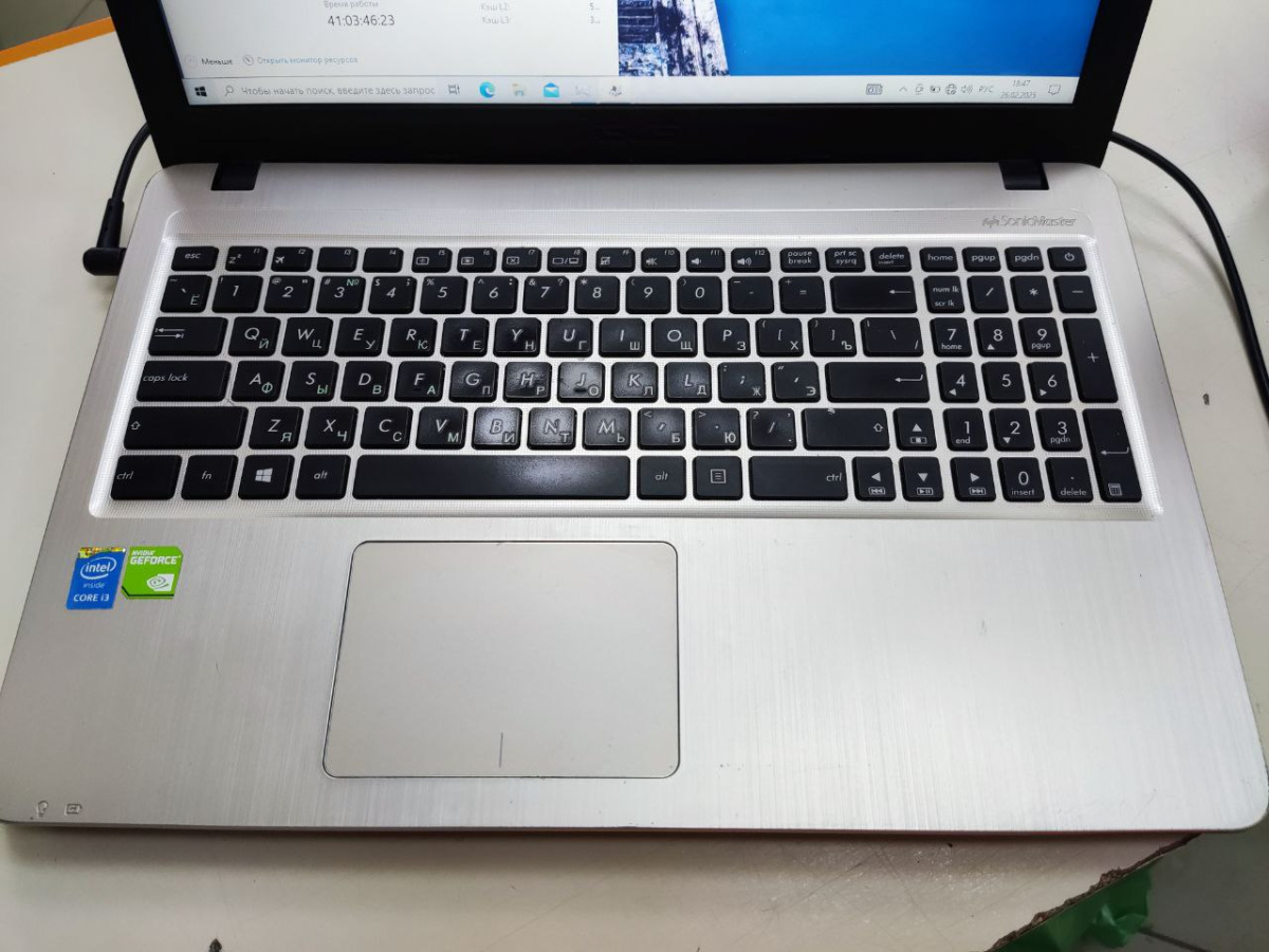 Ноутбук ASUS; Core i3-8130U, GeForce MX130, 12 Гб, 240 Гб, 500 Гб