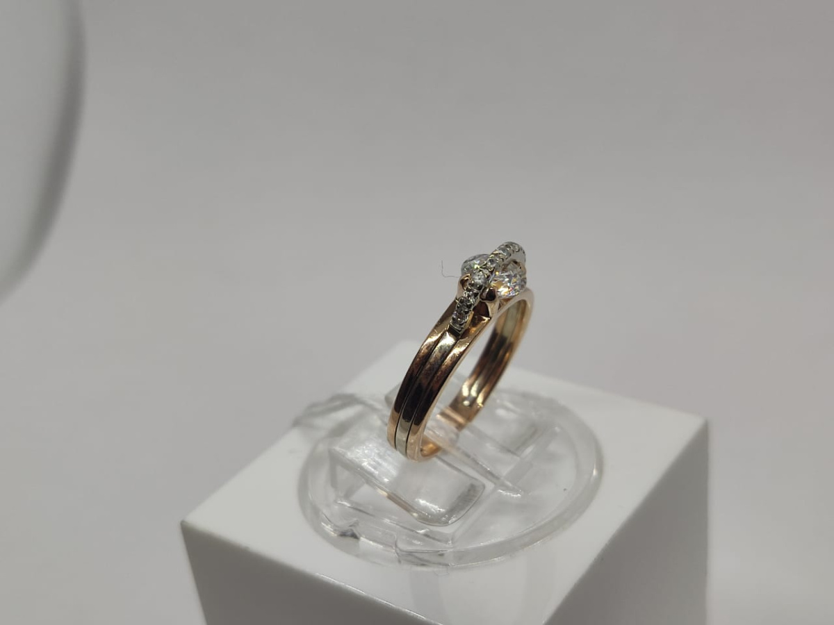 КОЛКМИ585 КОЛЬЦО С КАМНЯМИ (Au 585)
