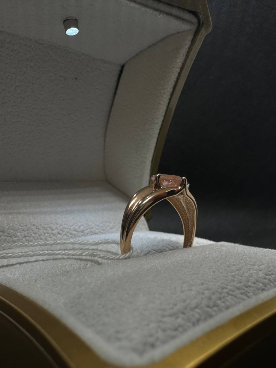 КОЛКМИ585 КОЛЬЦО С КАМНЯМИ (Au 585)