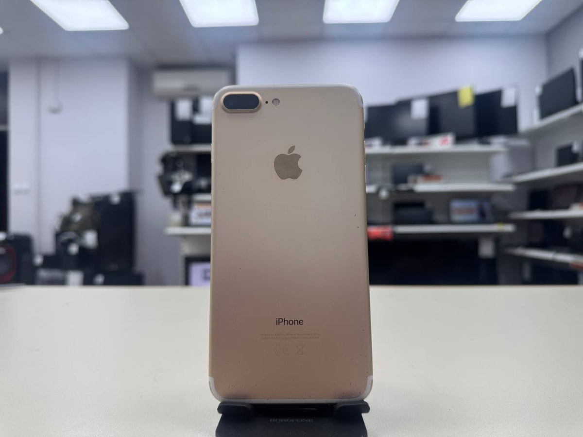Смартфон Apple iPhone 7 Plus 32Gb