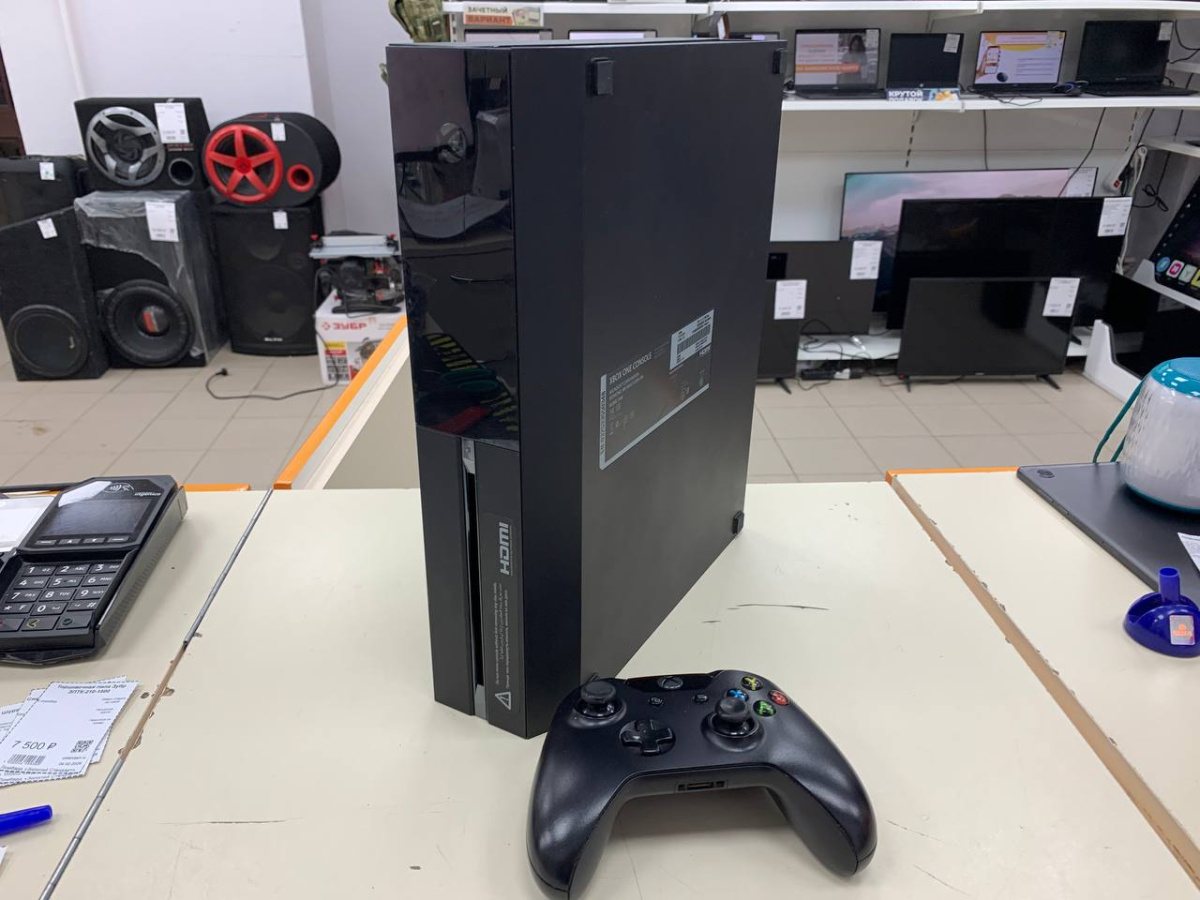 Игровая приставка Xbox One 500Gb