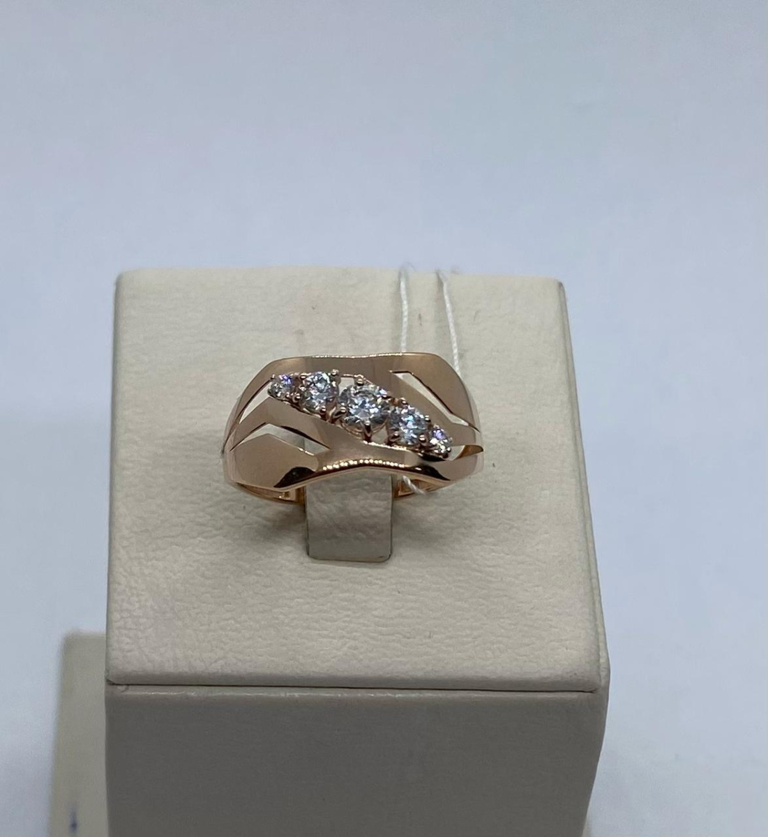 КОЛКМИ585 КОЛЬЦО С КАМНЯМИ (Au 585)