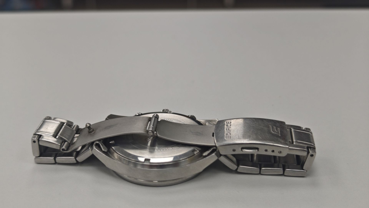 Часы наручные Casio EFV-610DW