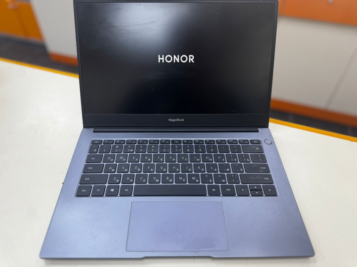 Ноутбук Honor; Ryzen 3-5300U, Radeon Graphics, 8 Гб, 240 Гб, Нет