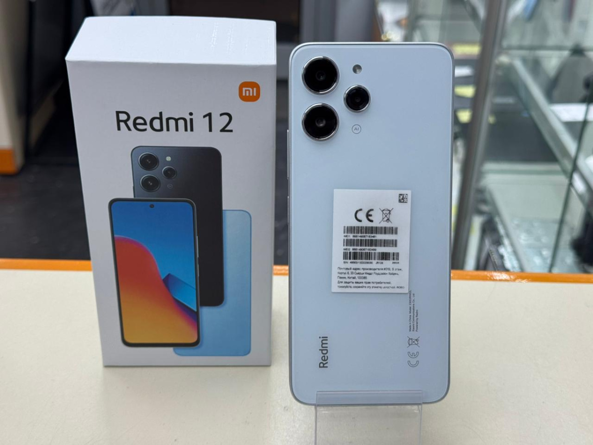 Смартфон Xiaomi Redmi 12 8/256