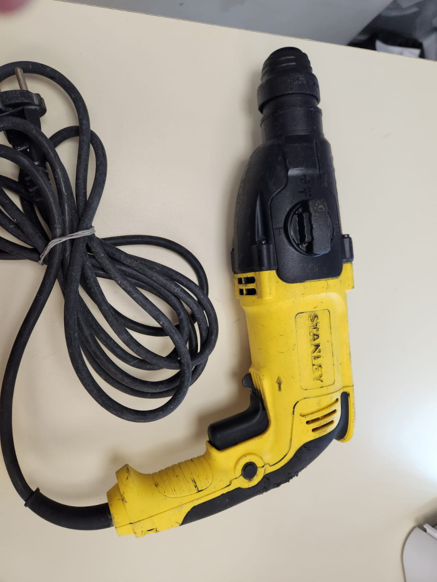 Перфоратор Stanley FMER524