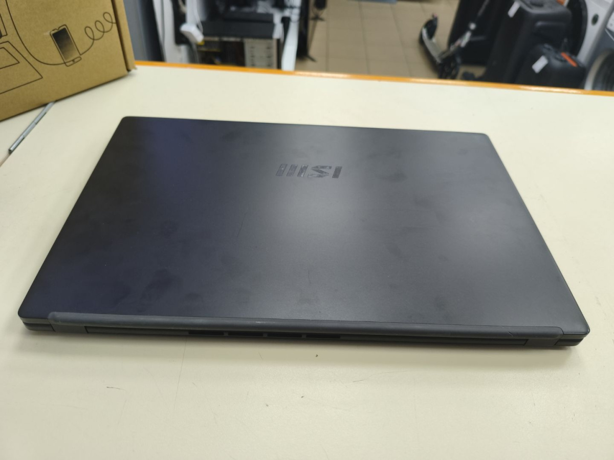 Ноутбук MSI M5-15H1; Core i3-1215U, Intel UHD Graphics, 8 Гб, 256 Гб, Нет