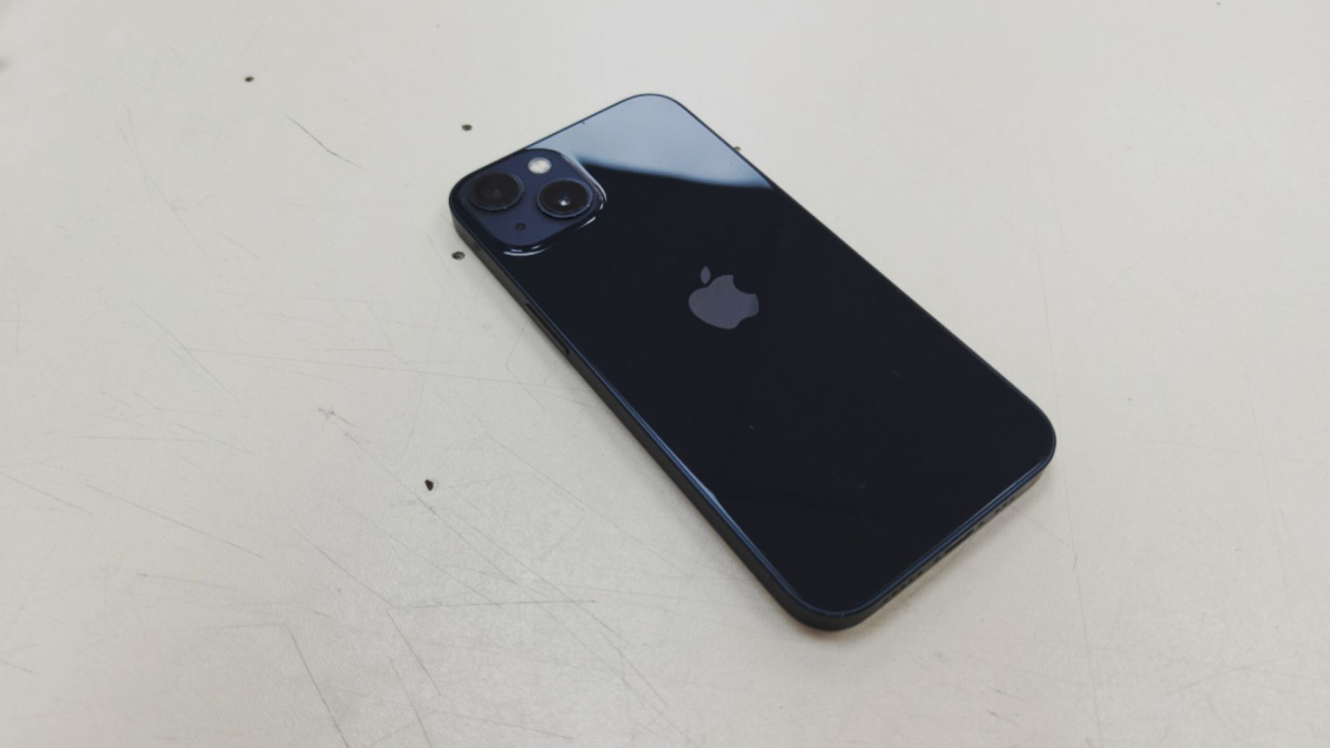 Смартфон Apple iPhone 13 128Gb