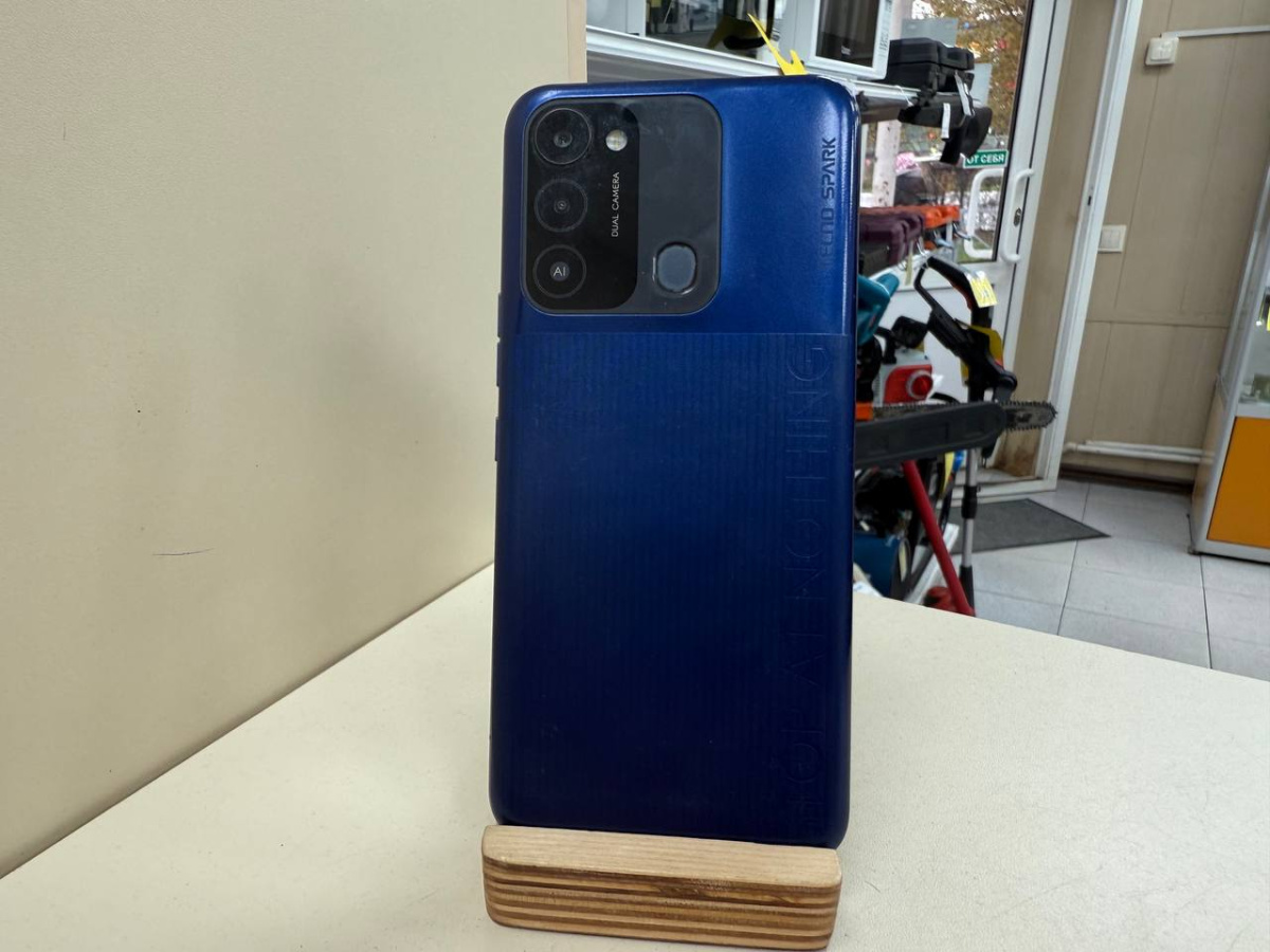 Смартфон Tecno Spark GO 2022 2/32