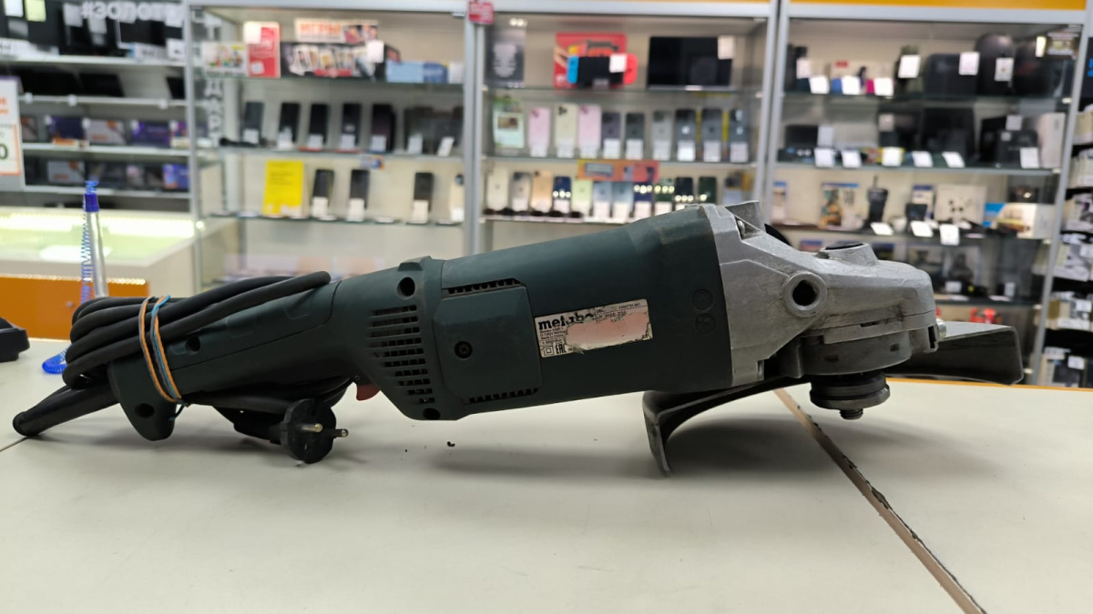 Угловая шлифмашина Metabo W 2000-230;