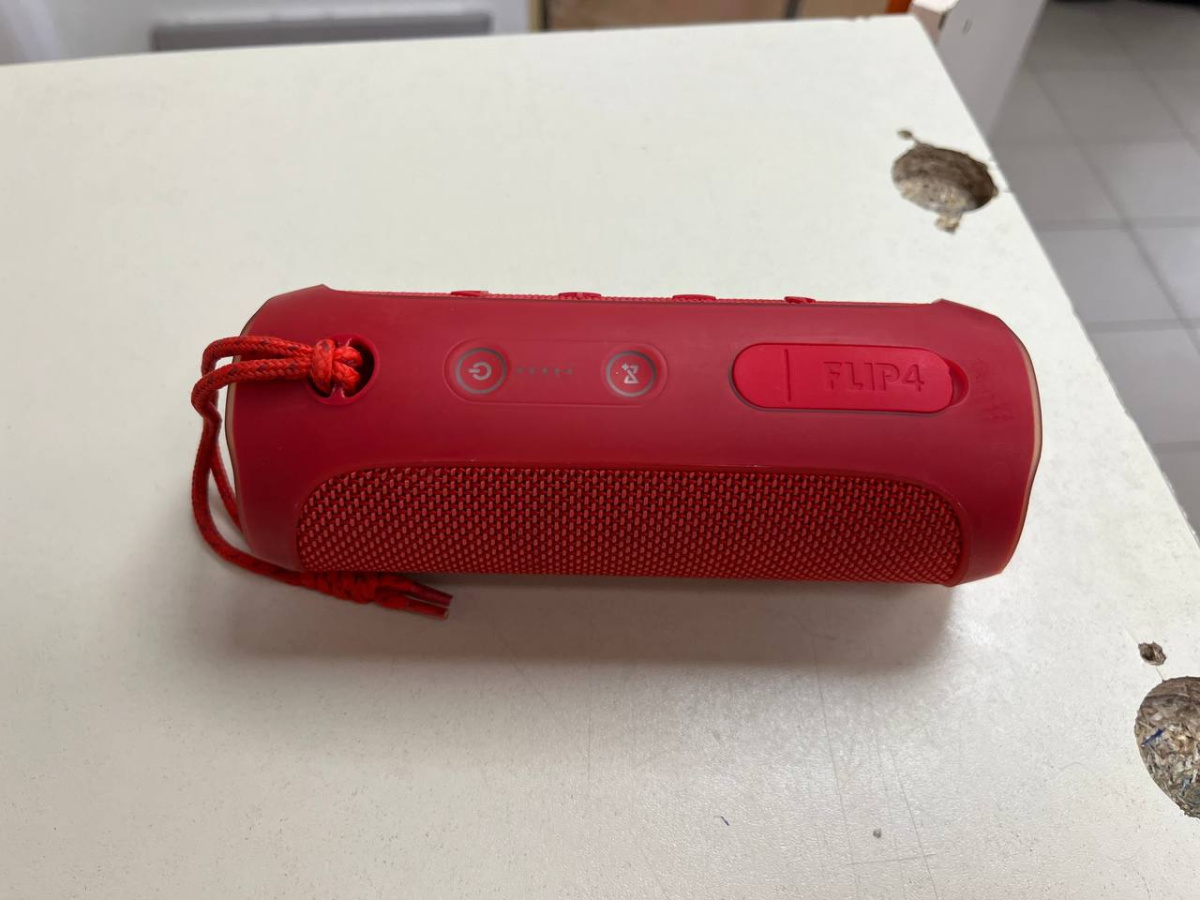 Портативная акустика JBL Flip 4
