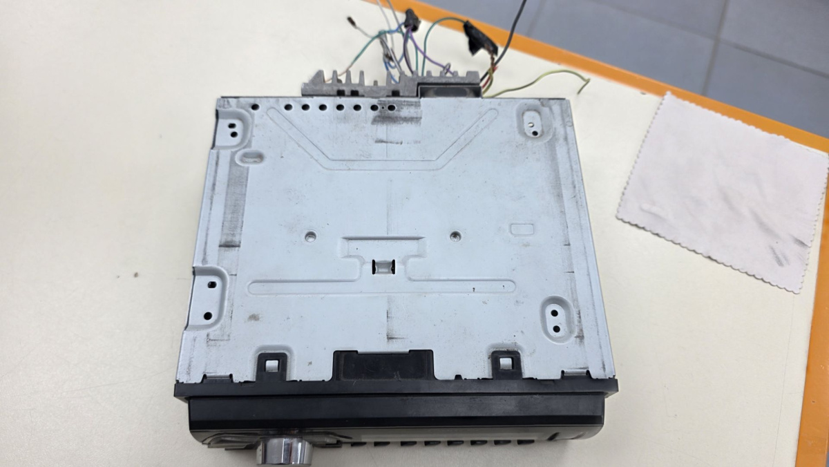 Автомагнитола Pioneer MVH-150UI